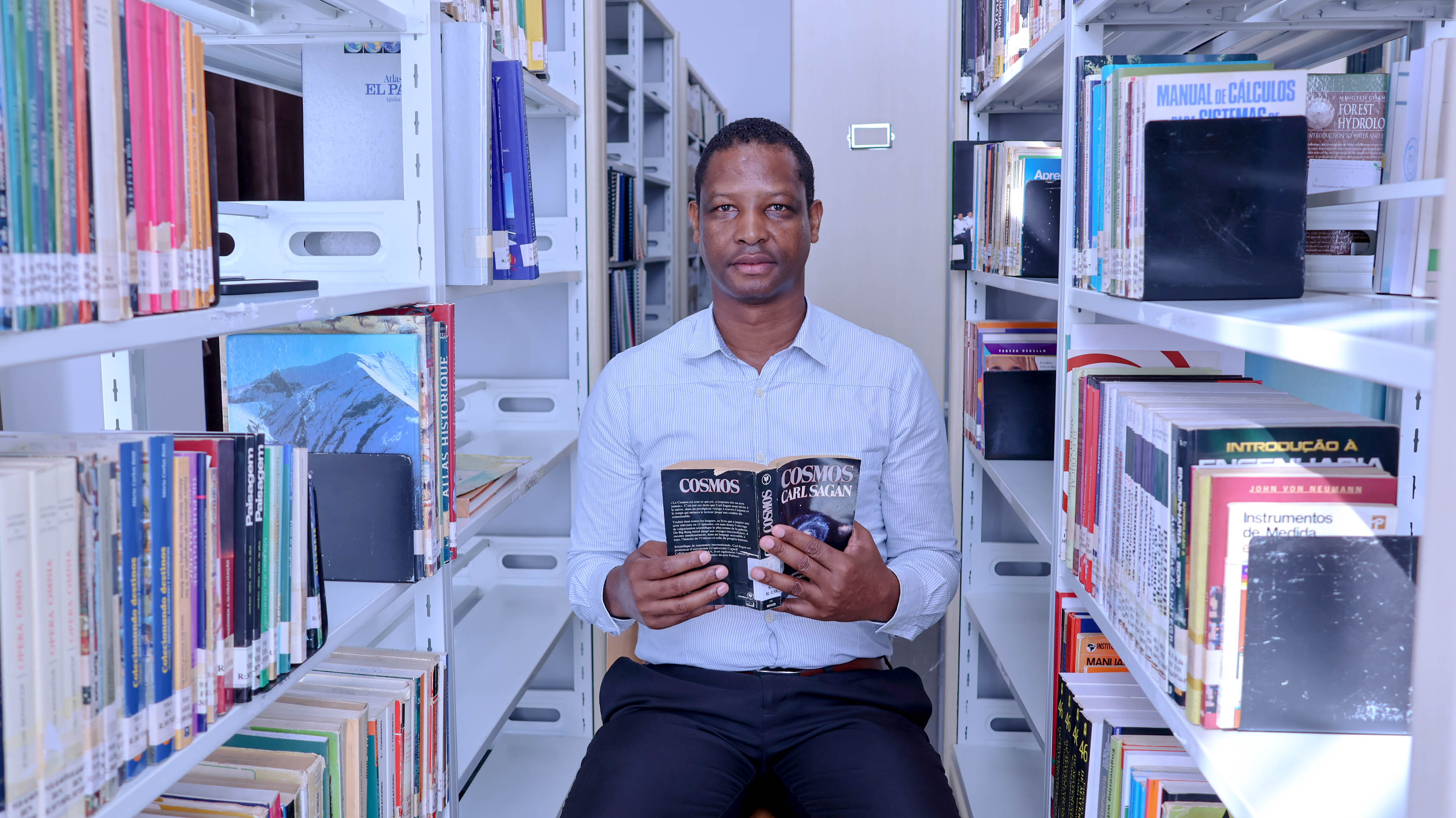 Docente da Uni-CV participa em obra internacional sobre Psicologia Social, Comunicação e Cultura