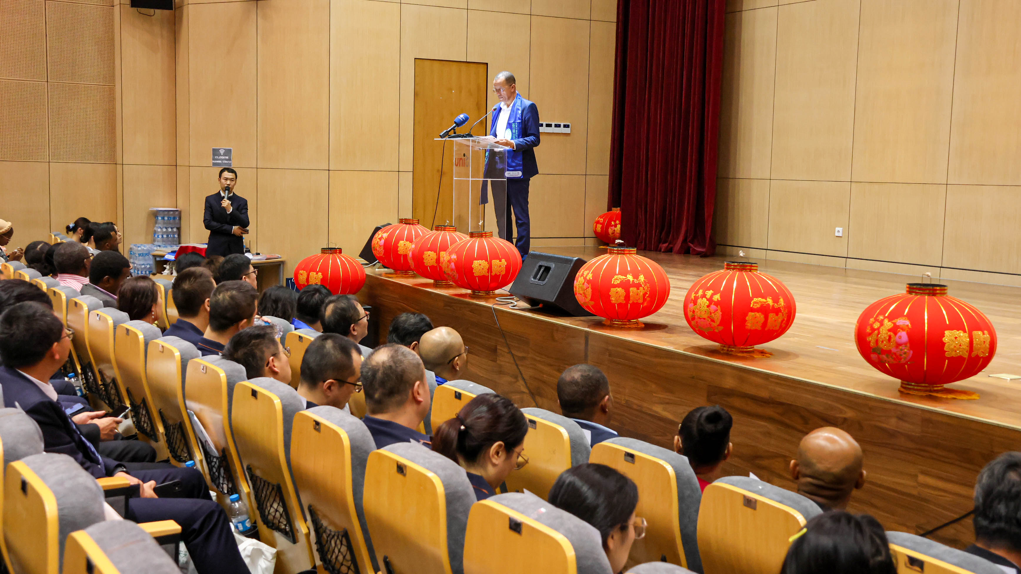 Uni-CV celebra 10 anos do Instituto Confúcio com cerimónia memorável