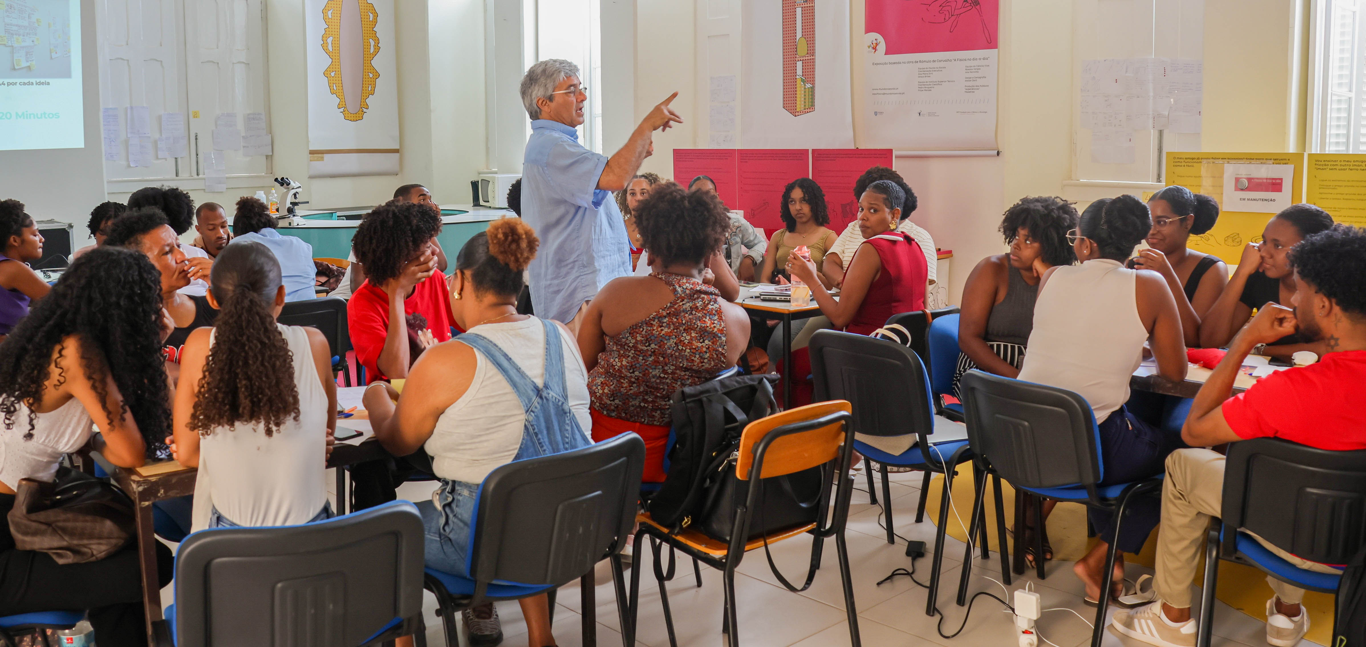 Seminário destaca potencial da Inteligência Artificial para o ensino e a investigação