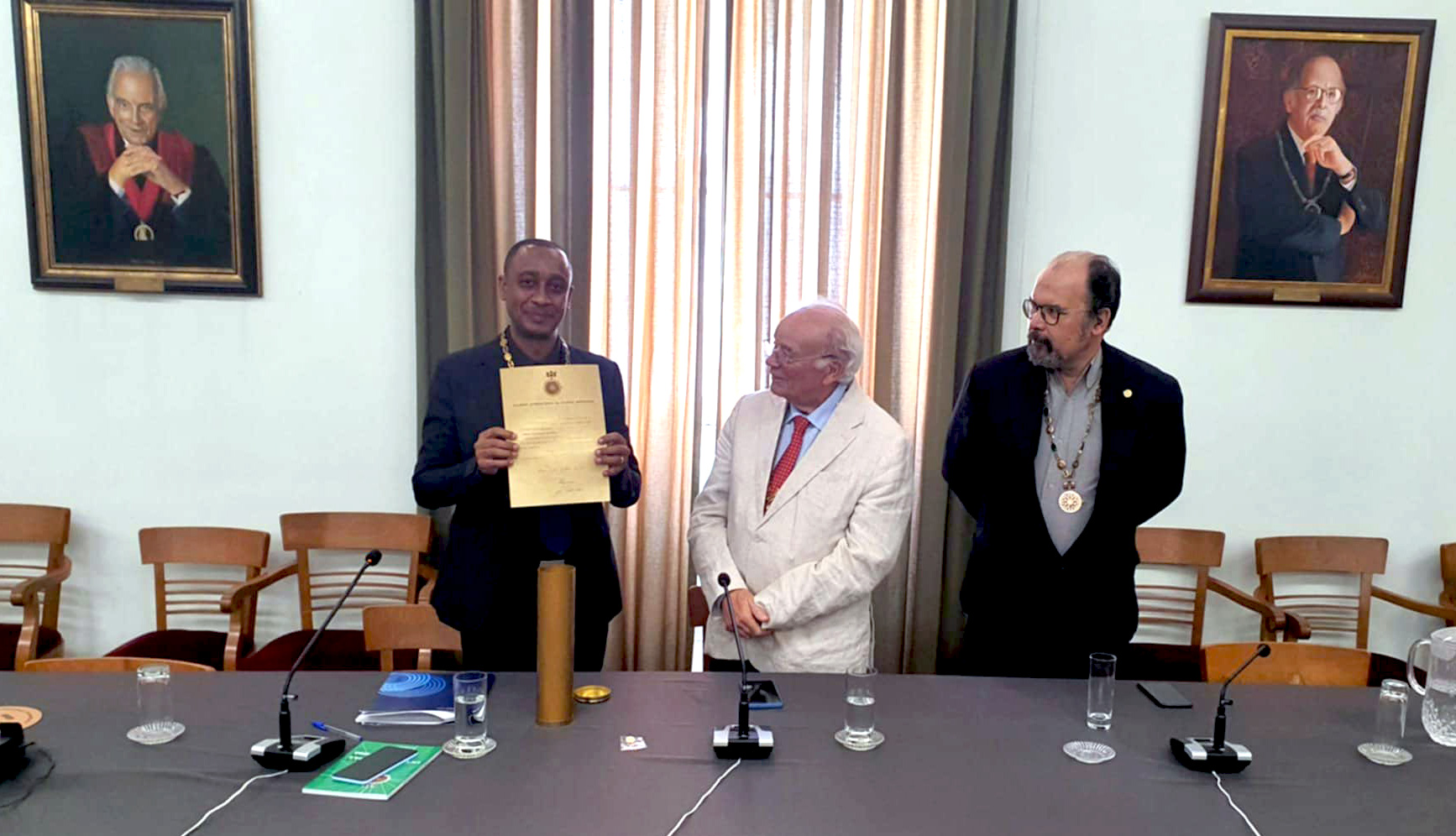 Docente da Uni-CV toma posse em Lisboa como académico da Academia Internacional da Cultura Portuguesa 