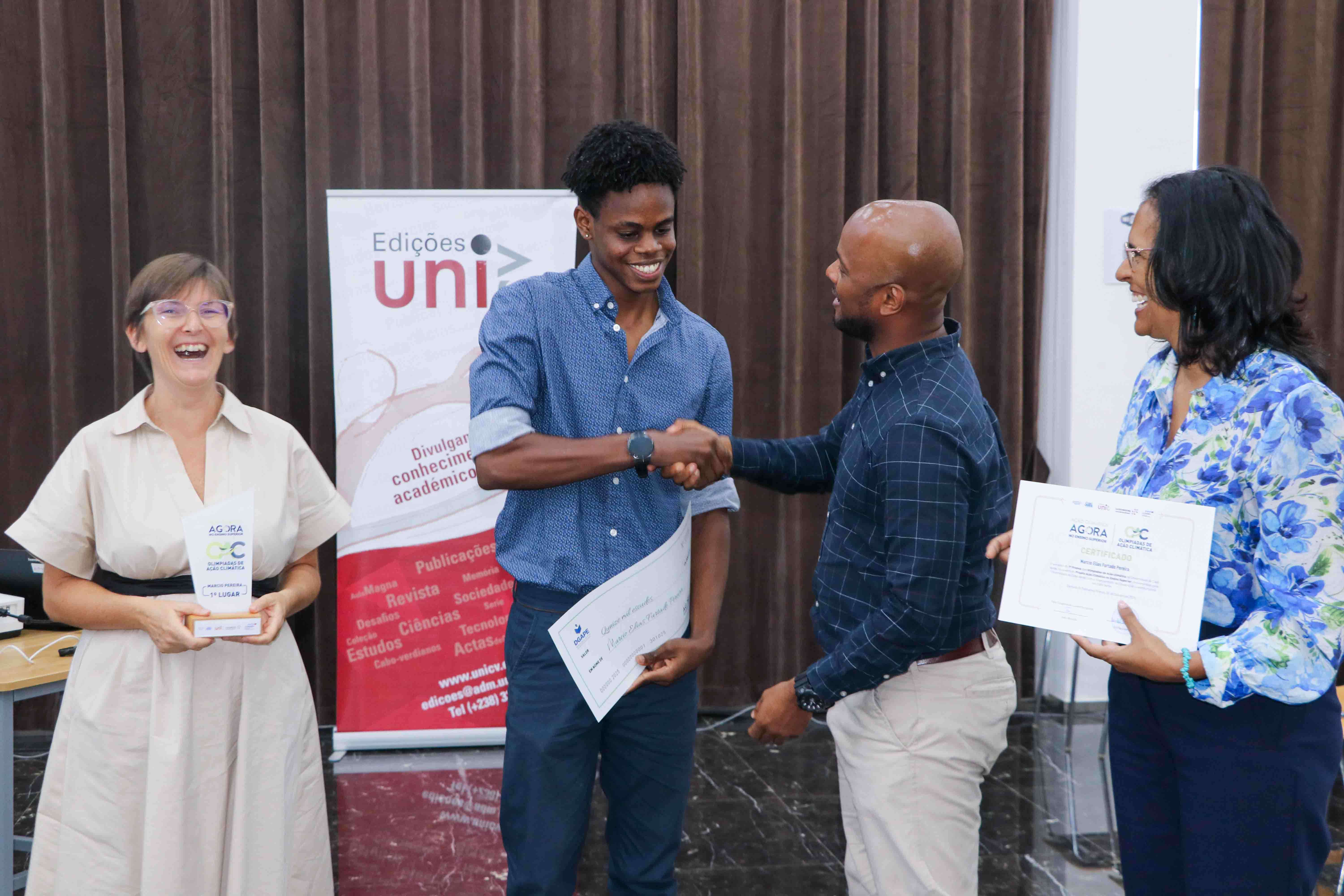 Uni-CV img-1648B129A007-C73B-983D-EB1B-53B02D96D765_1524256029b5649b.jpg