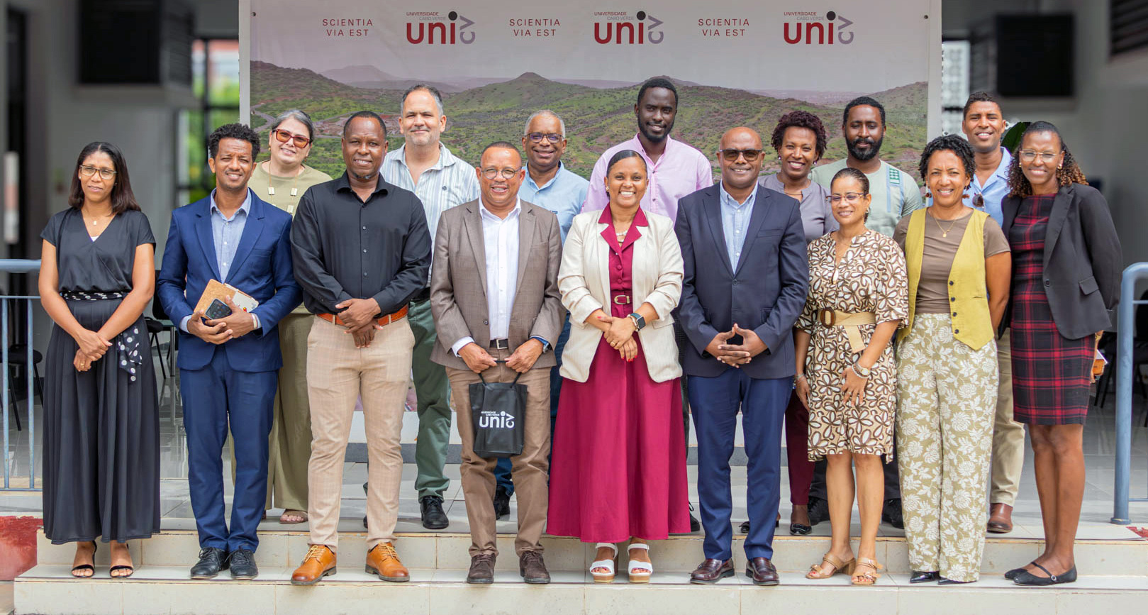 Uni-CV e Câmara Municipal de Santa Cruz preparam parceria estratégica para apoiar estudantes e promover o desenvolvimento local