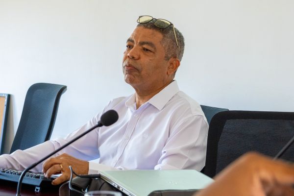 reunio-com-a-comisso-de-regularizao-de-carreira-6-55528326703-o938E9DD9-3E09-E54B-6AC5-F731AE630369.jpg